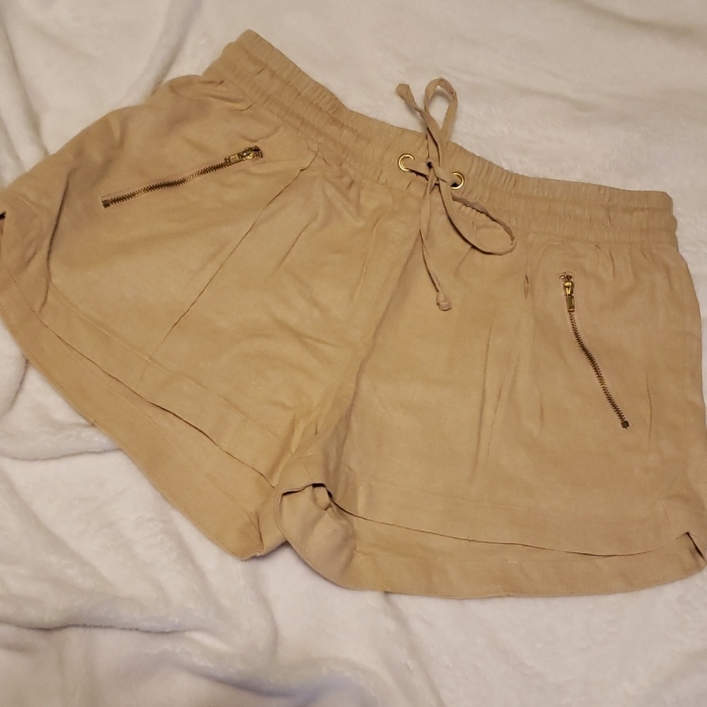 NWT linen shorts